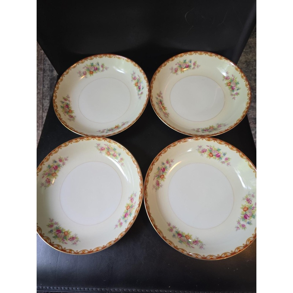 Set Of 4 Diamond China Roslyn 7-1/2 Inch Diameter Coupe Soup Bowls Made In Japan
